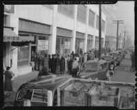 Japanese immigrants register as Los Angeles residents, Los Angeles, 1942