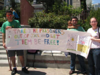 تظاهرات مجازی در میدان آزادی