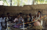 Villupāttu (bow song) ensemble, Achankulam (India : Village), 1984