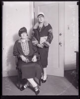 Natalia Chacon de Elias Calles and her daughter Hortencia Elias Calles, Los Angeles, 1920s