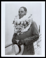 Nolle Smith arriving at, or leaving, Hawaii, 1938