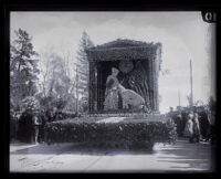 Glendale Lodge B.P.O.E. float in the Tournament of Roses parade, Pasadena, 1924