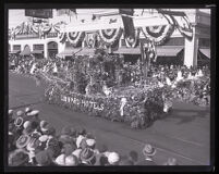 Linnard Hotels float in the Tournament of Roses Parade, Pasadena, 1927
