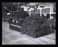 South Pasadena float in the Tournament of Roses Parade, Pasadena, 1924  