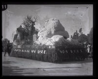 Santa Monica B.P.O.E. float in the Tournament of Roses Parade, Pasadena, 1924