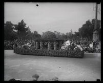 Pasadena "Other Worlds" float in the Tournament of Roses Parade, Pasadena, 1927