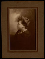 Portrait of a woman, a friend of the Miriam Matthews family, 1890-1920