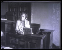 Irene Pringle on the witness stand during the Alexander Pantages rape trial, Los Angeles, 1929