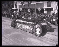 Culver City float in the Tournament of Roses Parade, Pasadena, 1924
