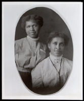 Alma Grubbs and her mother Fanny Ray Grubbs, Sacramento, circa 1910
