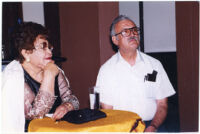 Guadalupe Kirarte Domínguez con Patricio Bayardo en el Café Literario
