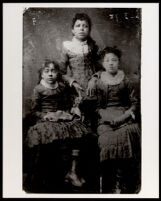 Sarah C. Barr, Katherine J. Boskins Barr (center) with the daughters of Dr. Alva C. Garrott, circa 1895