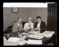 Film actress Fritzi Ridgeway with prosecutors John M. Concannon and William V. Krowl, Los Angeles, 1928
