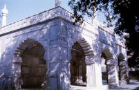 Bagh-i-Babur: Moghul Emperor Shah Jehan Mosque 1646
