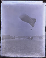Type "R" observation balloon in air at Arcadia Balloon School, Arcadia, 1921