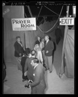 People entering "Prayer Room" at Billy Graham tent revival in Los Angeles, Calif., 1949
