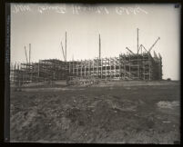 Construction of steel skeleton of Los Angeles County General Hospital, Los Angeles, 1928