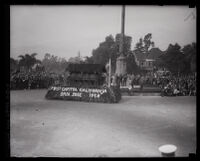 "First Capital California San Jose 1850" float riding by the Goodhue Flagpole at the Rose Parade, Pasadena, 1928