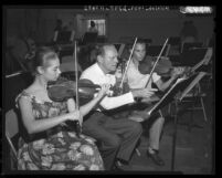 Jack Benny rehearsal with members of the California Junior Symphony Orchestra, 1959