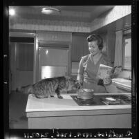 Lions Club Mother of the Year, Mrs. Blaine Averett from Fullerton, Calif., 1961