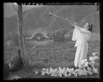 25,000 worshipers at Hollywood Bowl Easter services Los Angeles, Calif., 1947