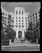 Actresses Judith Vosselli, Dorothy Short and Charlotte Treadway, Hollywood,  1936 - UCLA Library Digital Collections