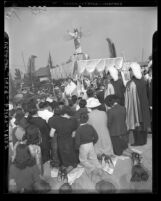 Crowd observing the Feast of Corpus Christi in Los Angeles, Calif., 1940