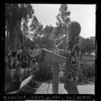 Feminist Gloria Steinem speaking at Cal State Long Beach, Calif., 1970