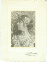 Ruth St. Denis, Radha, [1906] [portrait in profile, mounted]