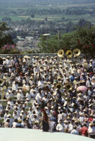 Lunes del Cerro, distance view of band, 1985