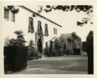 John Percival Jefferson residence, forecourt, Montecito, 1931