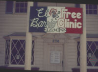 Free Barrio Clinic Signage
