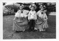 Children dressed up for Cinco de Mayo