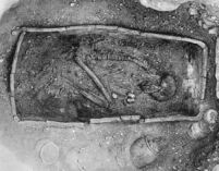 Pottery Coffin (c. Naqada IIIA1) from El- Mahasna