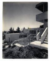 Strathmore Apartments, courtyard between two groups of apartments, Los Angeles, California, 1937