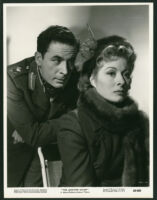Leo Genn and Greer Garson in The Miniver Story