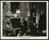 Ilka Chase, Monty Woolley and cast members in Miss Tatlock's Millions
