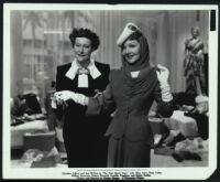 Odette Myrtil and Claudette Colbert in The Palm Beach Story
