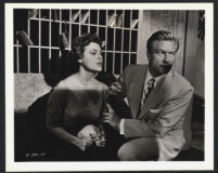 Kathleen Crowley and Richard Denning in Target Earth