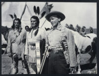 Keith Larsen, Victor Mature, and John Lund in Chief Crazy Horse