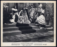 Francis Lister, Florence Eldridge, Fredric March, and other cast members in Christopher Columbus