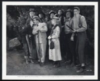 Shaye Cogan, Robert Easton, Lou Costello, Bud Abbott, Ida Moore, Joe Sawyer, Guy Wilkerson and other cast members in Comin' Round the Mountain