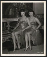 Jeanne and Lynn Romer in The Great Gatsby
