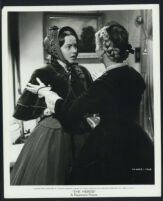 Olivia de Havilland and Miriam Hopkins in The Heiress