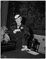 Antoinette Jones at banquet of the California Federation of Democratic Women's Study Clubs, Los Angeles, 1940