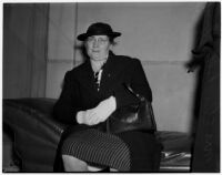 Elizabeth Klomp in court for shoplifting $10.45 of merchandise, Los Angeles, February 19, 1940