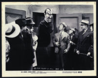 Joe E. Brown, Mary Carlisle, Don Beddoe and other cast members in Beware, Spooks!