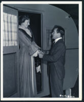 Agnes Moorehead and Richard Carlson in The Blue Veil