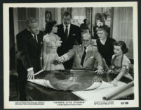 Spencer Tracy, Elizabeth Taylor and cast members in Father's Little Dividend