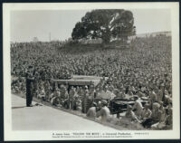 Donald O'Connor addresses the troops in Follow the Boys